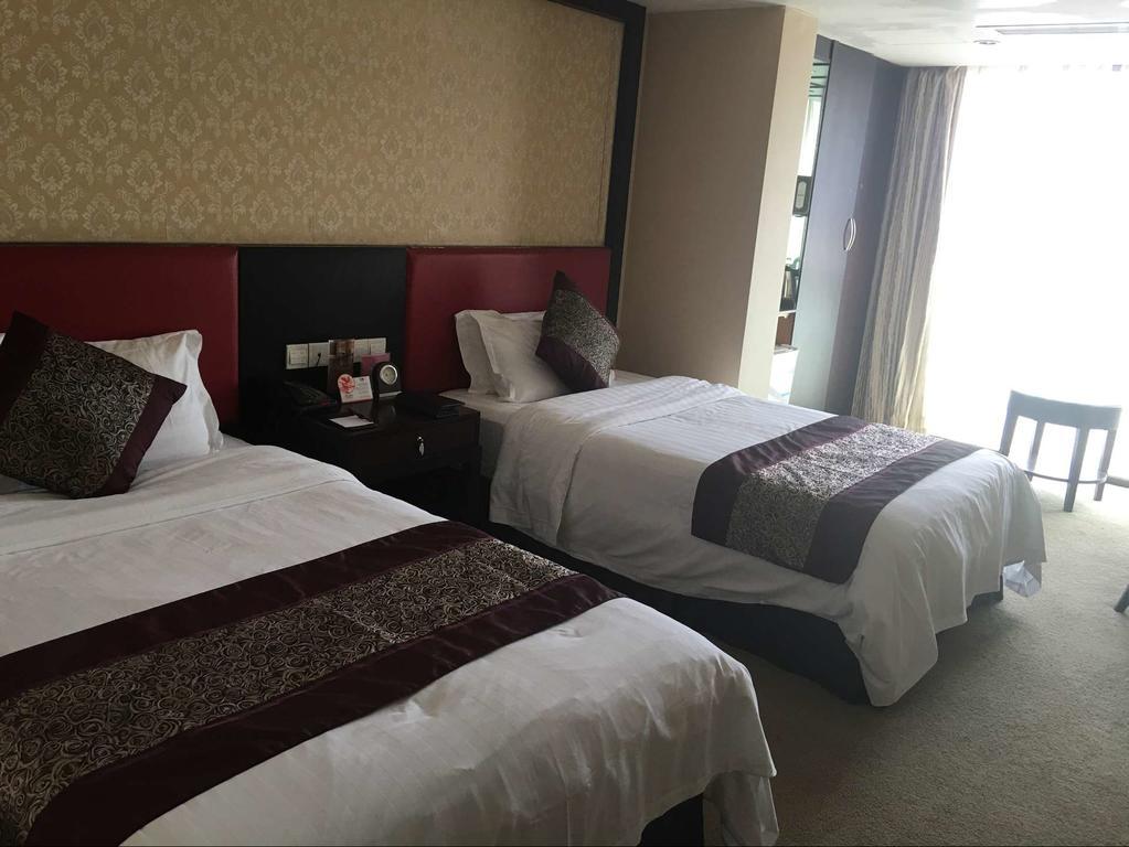 Zhaorui International Hotel Wuhan Esterno foto